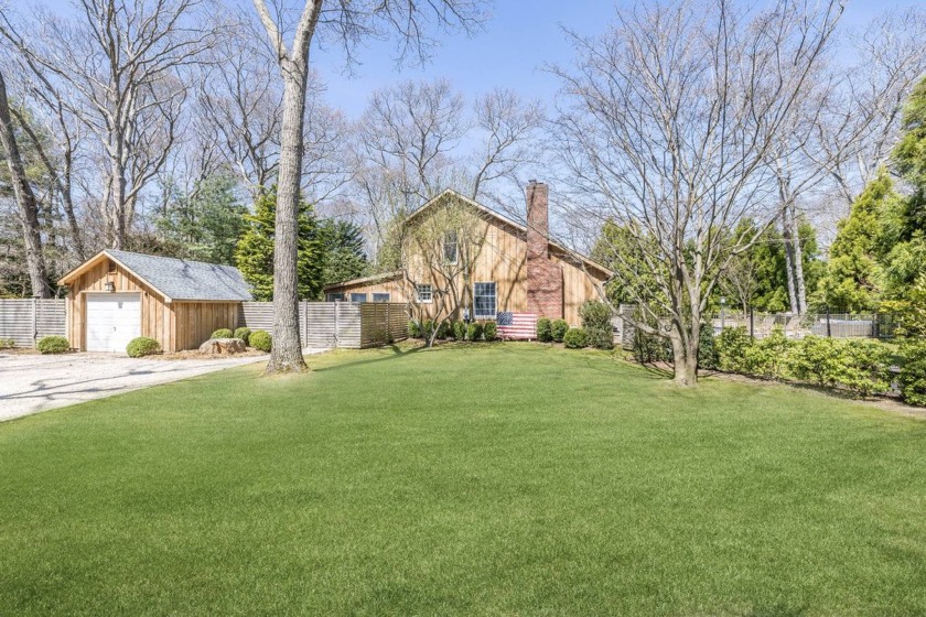 Discover this beautiful home in the heart of East Hampton's - Beach Home for sale in East Hampton, New York on Beachhouse.com