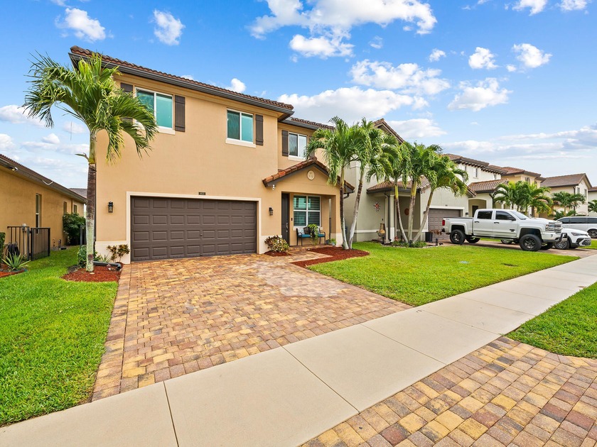 Welcome to 6830 Langdon Way, Lake Worth -- a beautifully - Beach Home for sale in Lake Worth, Florida on Beachhouse.com