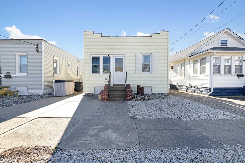 Conveniently located within blocks of the beach, boardwalk, bay - Beach Townhome/Townhouse for sale in North Wildwood, New Jersey on Beachhouse.com