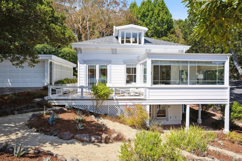 Located in Sausalito's historic downtown just above the - Beach Home for sale in Sausalito, California on Beachhouse.com