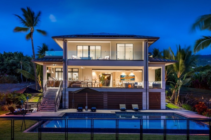 An ocean front estate of incomparable grandeur and elegance - Beach Home for sale in Kailua Kona, Hawaii on Beachhouse.com