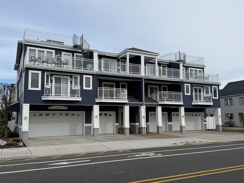 A unique upside-down style townhouse which is located just one - Beach Townhome/Townhouse for sale in North Wildwood, New Jersey on Beachhouse.com