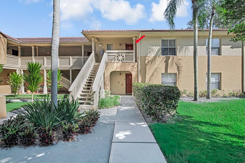 This charming furnished home features two spacious bedrooms and - Beach Condo for sale in West Palm Beach, Florida on Beachhouse.com