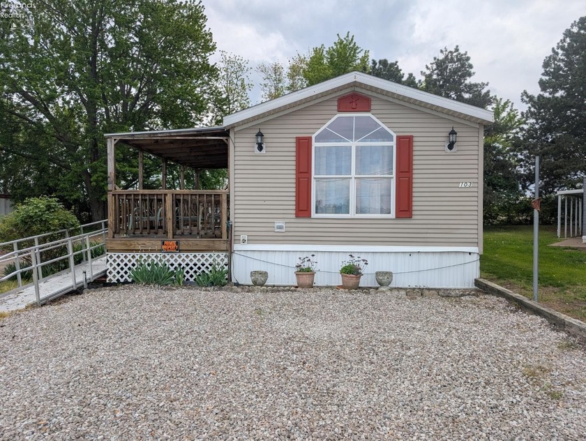 Don't miss out on your opportunity to own this newly renovated - Beach Home for sale in Sandusky, Ohio on Beachhouse.com