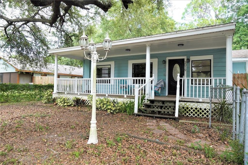 Welcome home to this 3 bedroom tastefully appointed and upgraded - Beach Home for sale in Tampa, Florida on Beachhouse.com