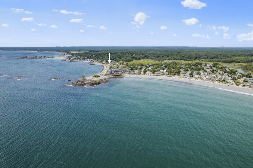 Beautifully renovated oceanfront condo in the heart of Kennebunk - Beach Condo for sale in Kennebunk, Maine on Beachhouse.com