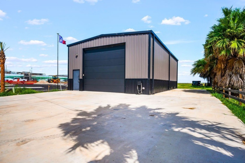 Rare Opportunity in Port Aransas for a 30'x50' metal building - Beach Lot for sale in Port Aransas, Texas on Beachhouse.com