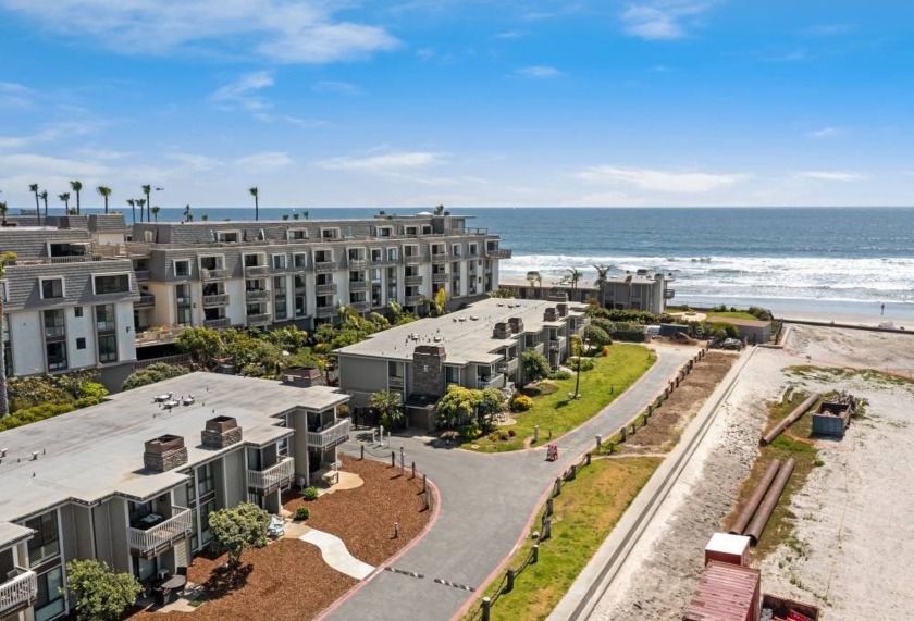 Own 1/8 of this immaculate, coastal, co-ownership condo! Beach - Beach Condo for sale in Oceanside, California on Beachhouse.com