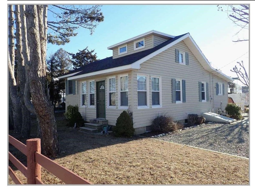Unbeatable Corner Location Rarely available prime, peaceful - Beach Home for sale in Sea Isle City, New Jersey on Beachhouse.com