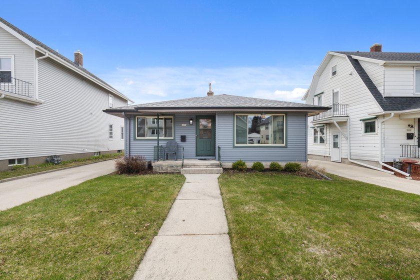 Charming move-in ready ranch on Sheboygan's South Side! This - Beach Home for sale in Sheboygan, Wisconsin on Beachhouse.com