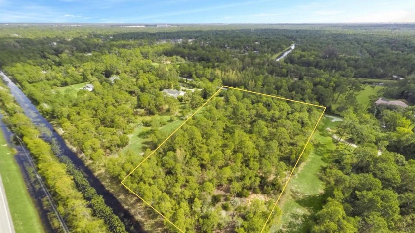 Take advantage of the rare opportunity to build your dream home - Beach Acreage for sale in Palm Beach Gardens, Florida on Beachhouse.com