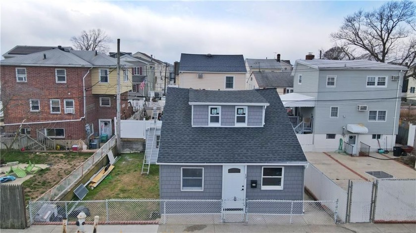 AWESOME GERRITSEN BEACH HOME FOR SALE OR TRADE OFFERED 

 - Beach Home for sale in Brooklyn, New York on Beachhouse.com