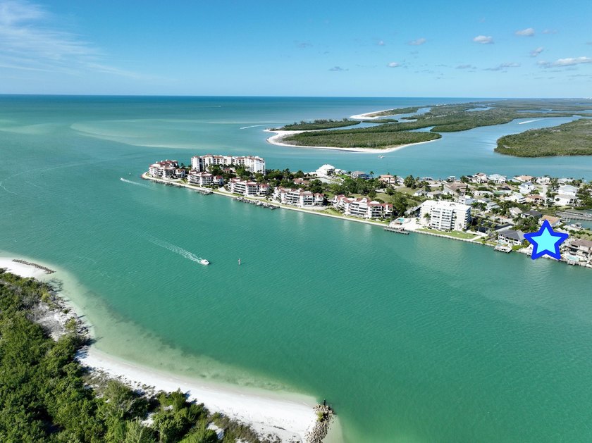 Attention all car collectors, RV owners and boat owners: Welcome - Beach Home for sale in Naples, Florida on Beachhouse.com