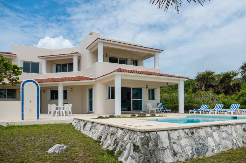 Akumal Villa Surrounded by Caribbean coastline and aquamarine - Beach Vacation Rentals in Akumal, Quintana Roo, Mexico on Beachhouse.com