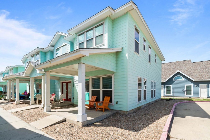 This end-unit, townhouse-style condo is perfectly located near - Beach Condo for sale in Port Aransas, Texas on Beachhouse.com