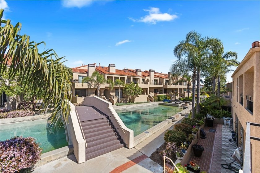 Location, Location, Location.  This Broadmoor Huntington Harbor - Beach Condo for sale in Huntington Beach, California on Beachhouse.com