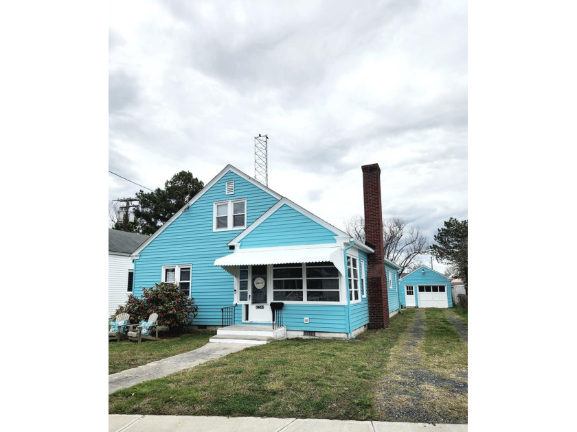 Adorable Coastal Cottage located in Historic Downtown - Beach Home for sale in Chincoteague Island, Virginia on Beachhouse.com
