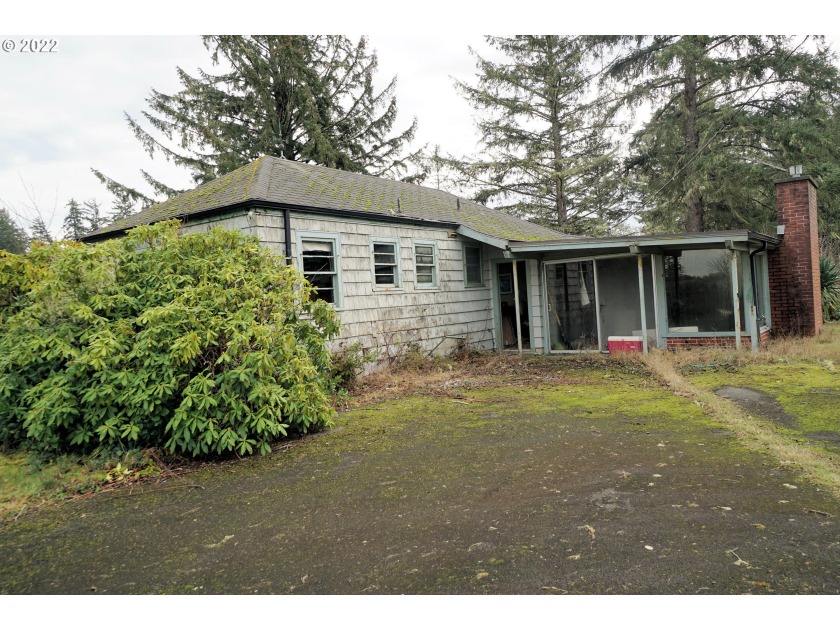 Wow over 16 acres within 3 minutes off shopping and 1.4 miles to - Beach Home for sale in Warrenton, Oregon on Beachhouse.com