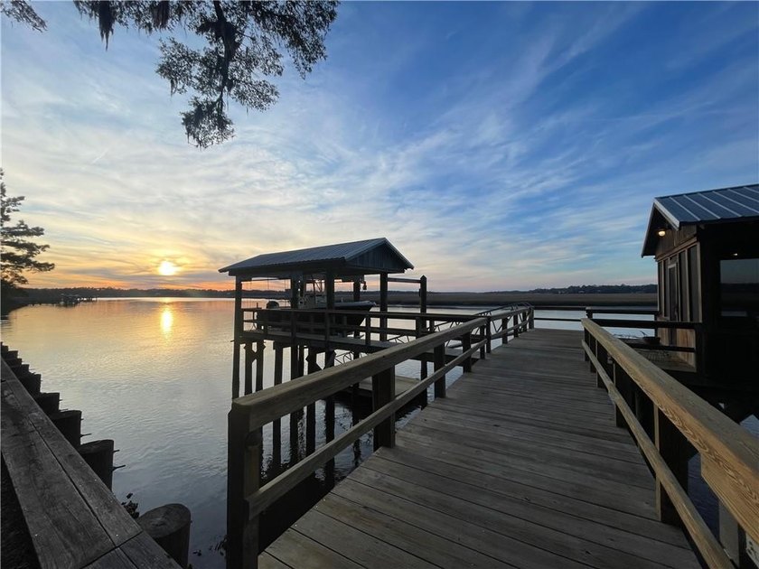 This 5.5 acre deep-water estate offers 400 feet of frontage on - Beach Home for sale in Townsend, Georgia on Beachhouse.com