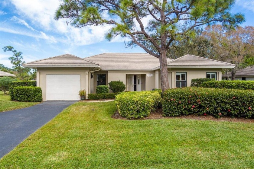 Move in Ready! Gorgeous golf course home in the prestige - Beach Home for sale in Palm City, Florida on Beachhouse.com