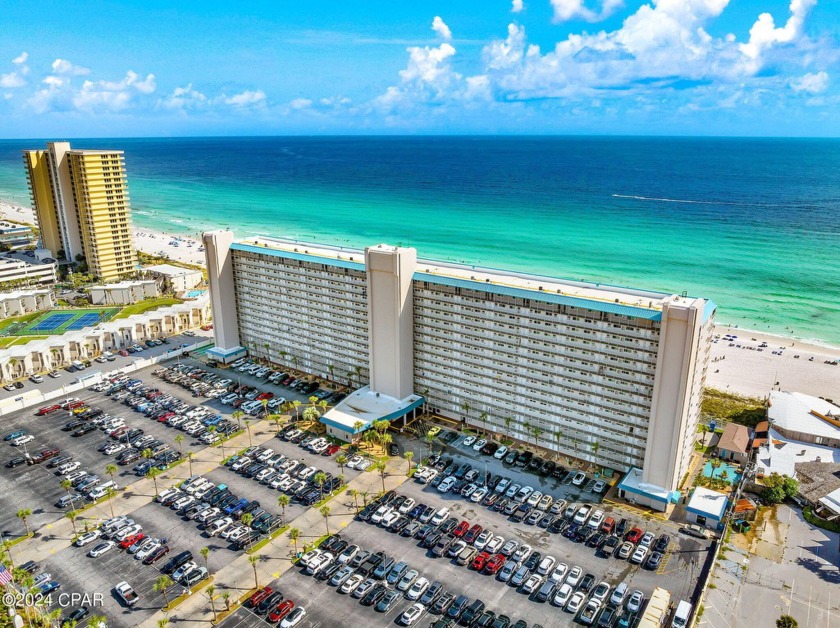 Welcome to Unit 727 located at 'The Summit'!This gated community - Beach Condo for sale in Panama City Beach, Florida on Beachhouse.com