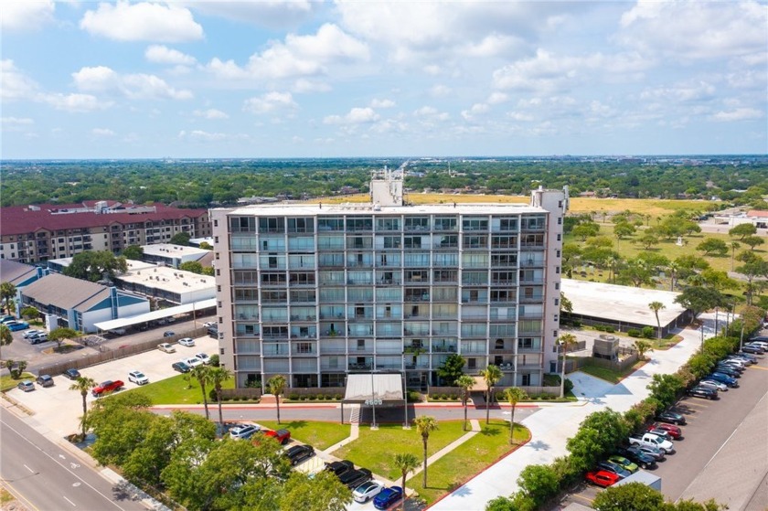One-of-a-Kind Luxury Waterfront Condo with Bay & City Views 4600 - Beach Condo for sale in Corpus Christi, Texas on Beachhouse.com