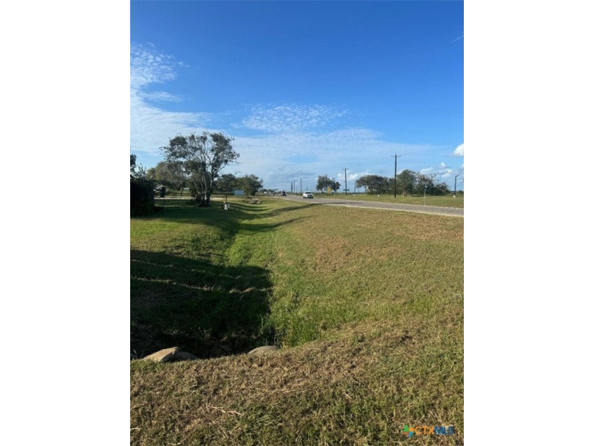 Waterview lot on Hwy 238. Tear downs on the property. City water - Beach Lot for sale in Port Lavaca, Texas on Beachhouse.com