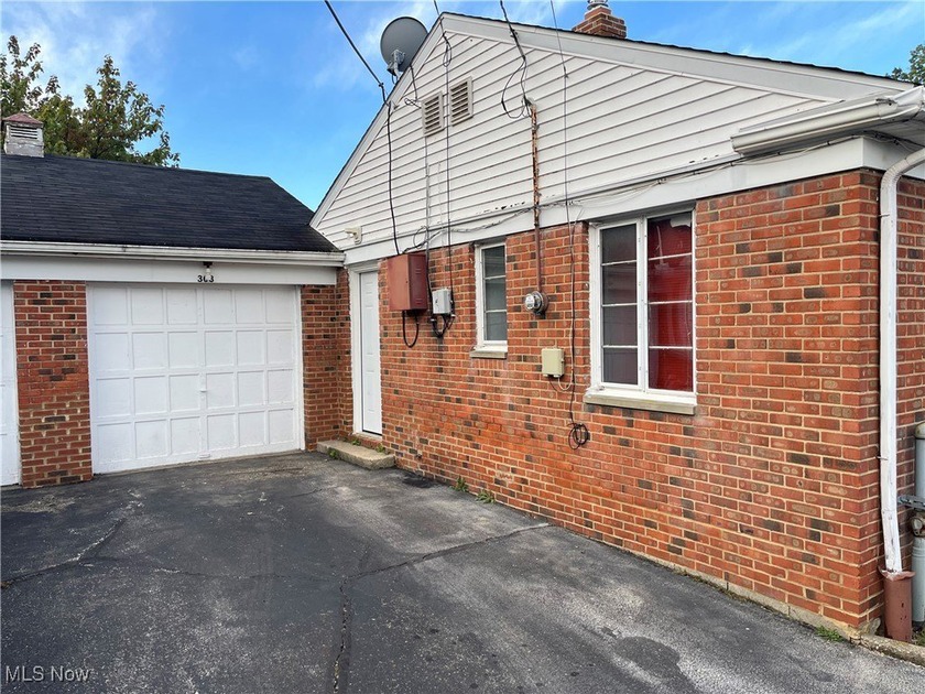 Welcome to this charming 2-bedroom, 1-bath condo located in the - Beach Condo for sale in Euclid, Ohio on Beachhouse.com