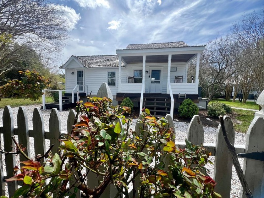 CHARMING Historical Chincoteague Home located on quiet North - Beach Home for sale in Chincoteague Island, Virginia on Beachhouse.com