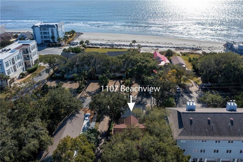 *Byrd's Nest* | 1107 Beachview Drive, St. Simons Island
Two - Beach Home for sale in Saint Simons, Georgia on Beachhouse.com