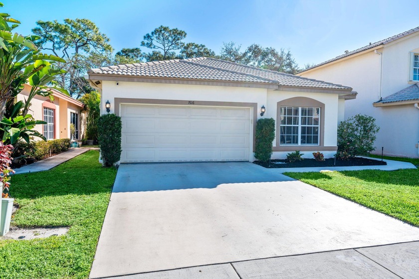 Welcome to this beautiful 3-bed, 2-bath single-family home in - Beach Home for sale in Boynton Beach, Florida on Beachhouse.com