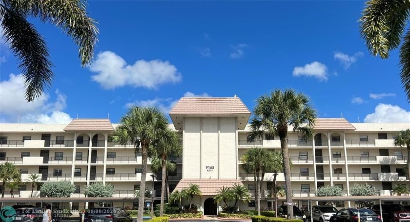 Beautiful and spacious Condominium with 2 master bedrooms, 2 and - Beach Condo for sale in Boca Raton, Florida on Beachhouse.com