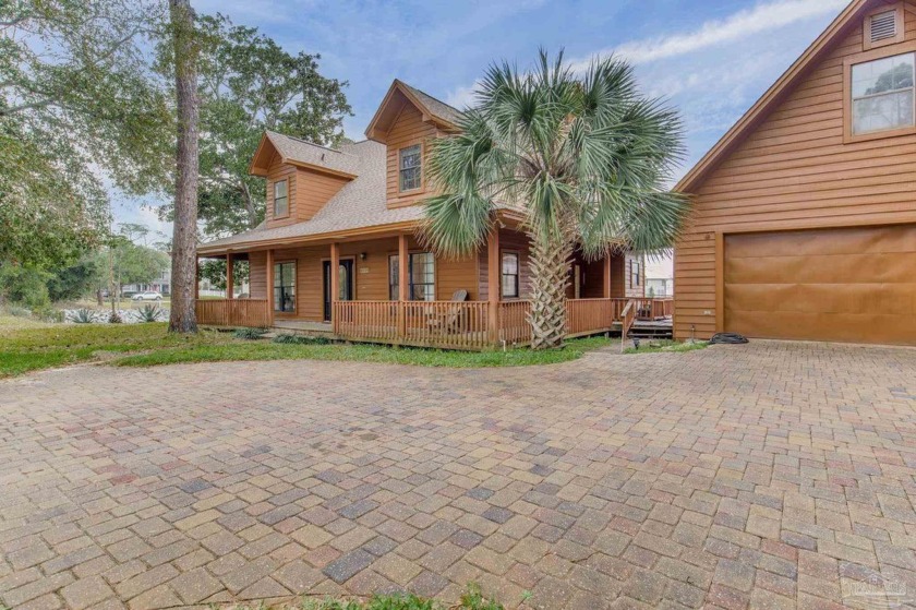 There's something timeless about life on the water, and this - Beach Home for sale in Gulf Breeze, Florida on Beachhouse.com