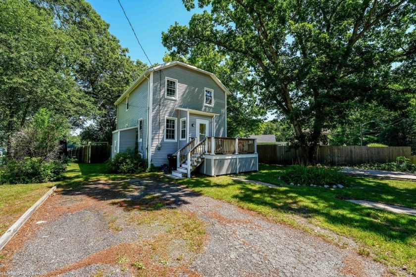 Discover this inviting 2-bedroom, 1.5-bath property on a quiet - Beach Home for sale in Dartmouth, Massachusetts on Beachhouse.com