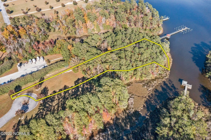 Waterfront lot on Dawson Creek, minutes from the Neuse River in - Beach Lot for sale in Arapahoe, North Carolina on Beachhouse.com