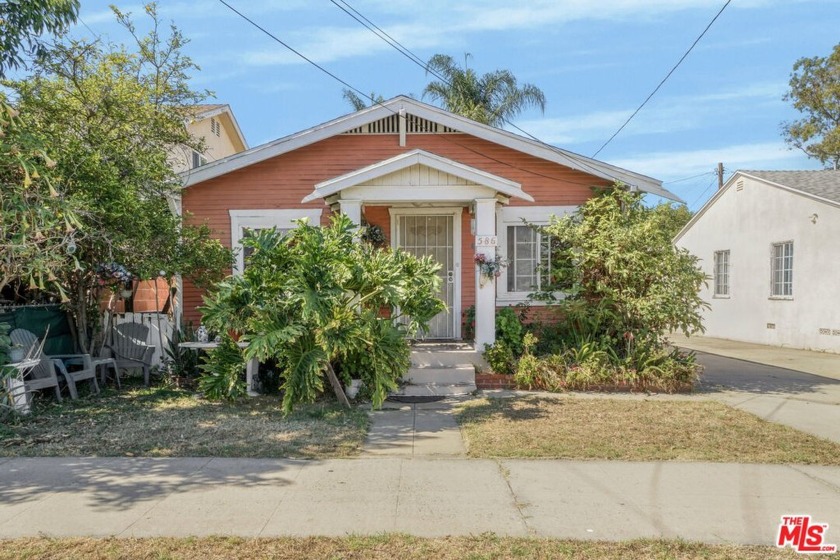 Discover this charming duplex with timeless Craftsman curb - Beach Home for sale in San Pedro, California on Beachhouse.com