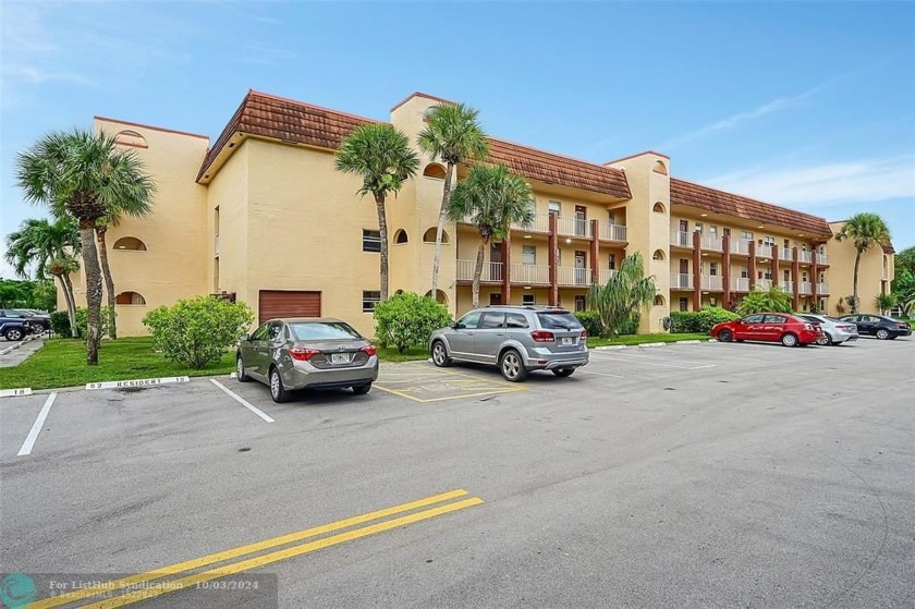 55+ COMMUNITY, THIS TURN KEY READY UNIT IS ON THE 3rd FLOOR - Beach Condo for sale in Sunrise, Florida on Beachhouse.com