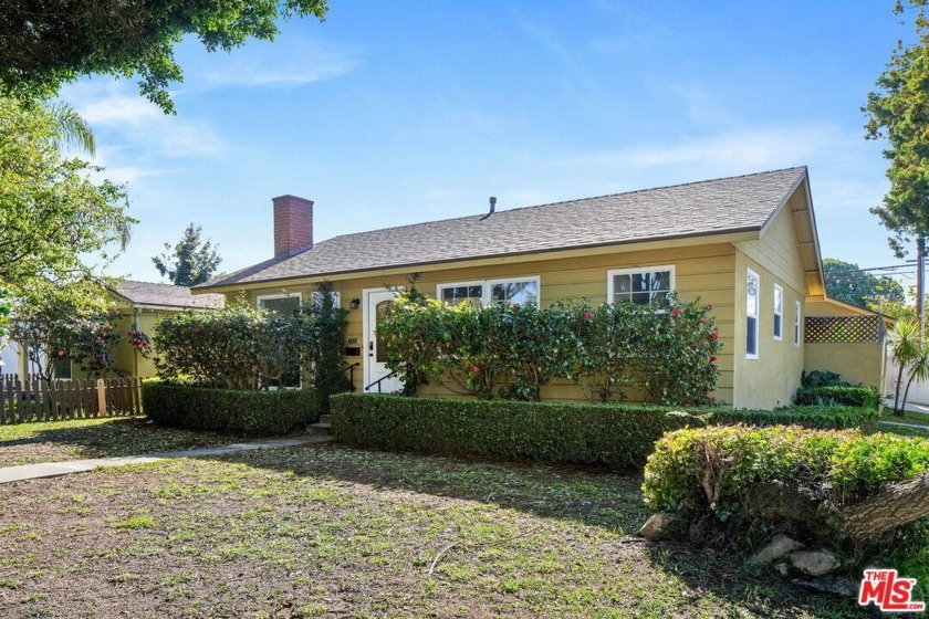 Charming remodeled 2BR, 1Bath traditional home on a tree lined - Beach Home for sale in Santa Monica, California on Beachhouse.com