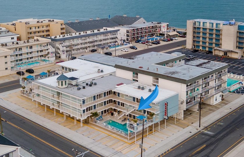 THIS IS IT! Turnkey, beach block, 1 bedroom 1 bath condo with 2 - Beach Condo for sale in North Wildwood, New Jersey on Beachhouse.com