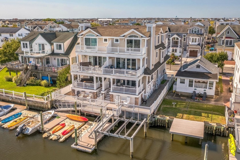 *Open House 3/22 - 10am-1pm* Built by McLaughlin Construction - Beach Townhome/Townhouse for sale in Sea Isle City, New Jersey on Beachhouse.com