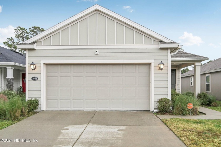 Nestled in a serene setting with a picturesque pond waterfront - Beach Home for sale in Jacksonville, Florida on Beachhouse.com