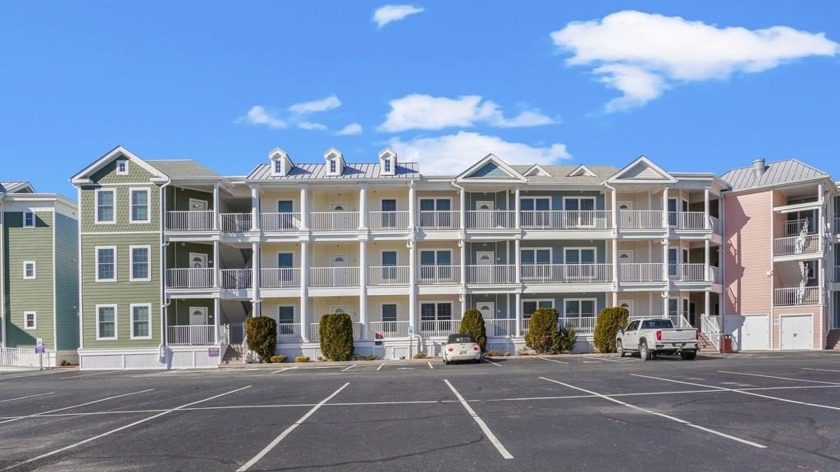 This one owner elegant condo is just what you've been looking - Beach Condo for sale in Chincoteague Island, Virginia on Beachhouse.com