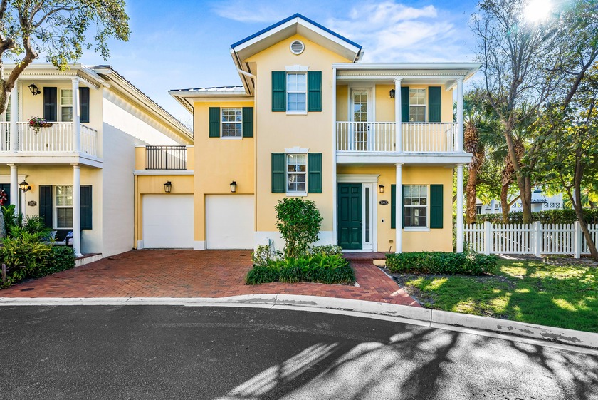 This beautifully designed two-story townhouse offers the perfect - Beach Townhome/Townhouse for sale in Delray Beach, Florida on Beachhouse.com