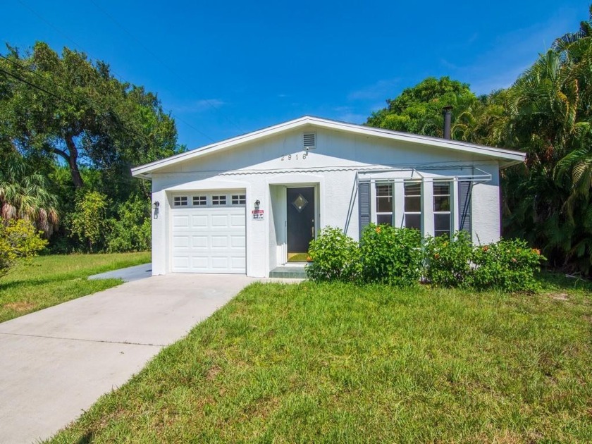 This Cozy Property is Ready for a New Owner. Home has much to - Beach Home for sale in Vero Beach, Florida on Beachhouse.com