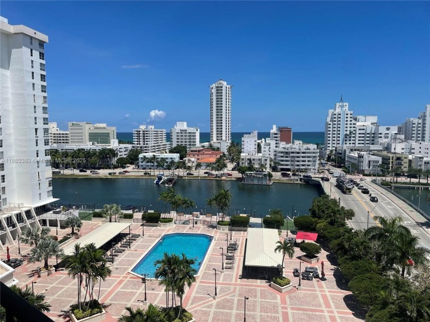 Unique opportunity to have potentially a 4-5 bedroom apartment - Beach Condo for sale in Miami Beach, Florida on Beachhouse.com