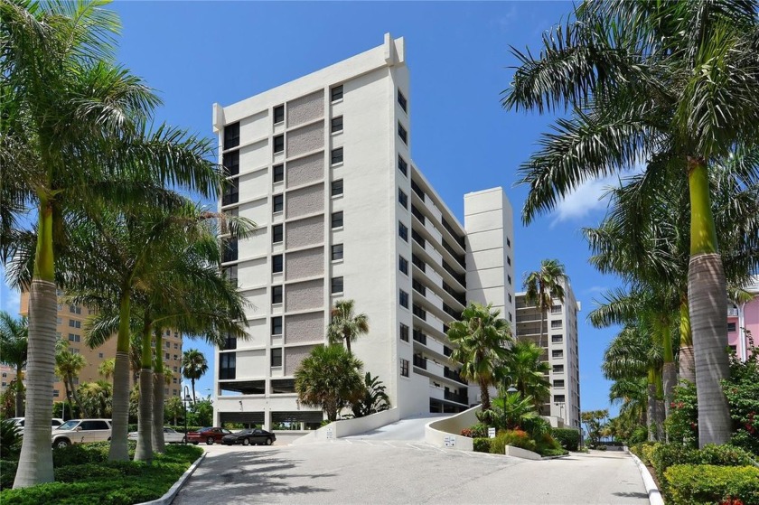 Live the Downtown Sarasota Waterfront Lifestyle! This - Beach Condo for sale in Sarasota, Florida on Beachhouse.com