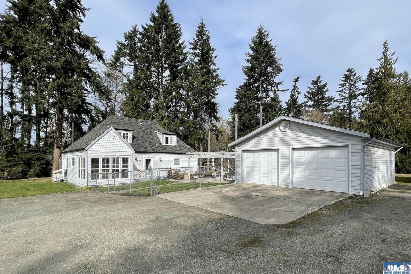 Located in the desirable Black Diamond area. This comfortable - Beach Home for sale in Port Angeles, Washington on Beachhouse.com