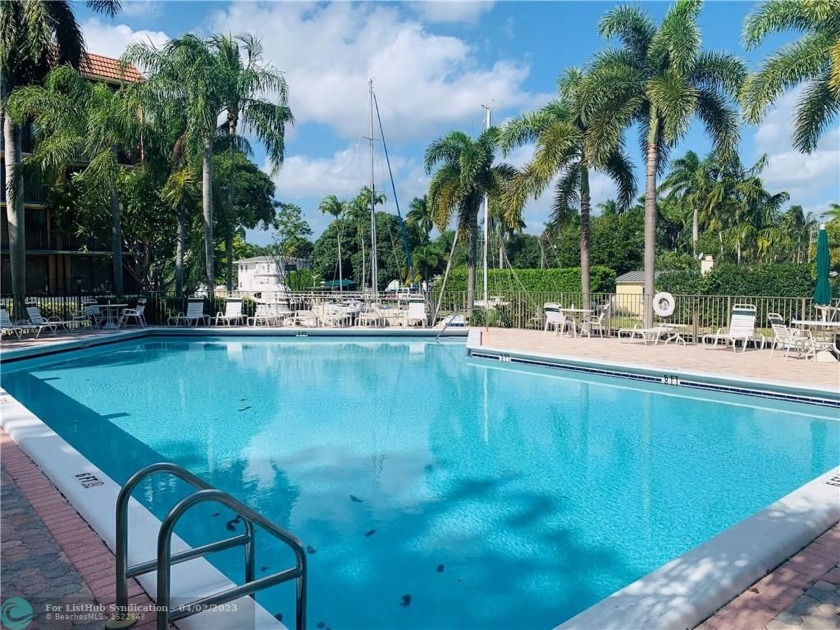 Lovely 3rd floor unit with South views of the garden and boats - Beach Condo for sale in Fort Lauderdale, Florida on Beachhouse.com