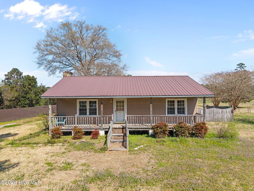 Discover a unique opportunity to own a home with character and - Beach Home for sale in Chocowinity, North Carolina on Beachhouse.com