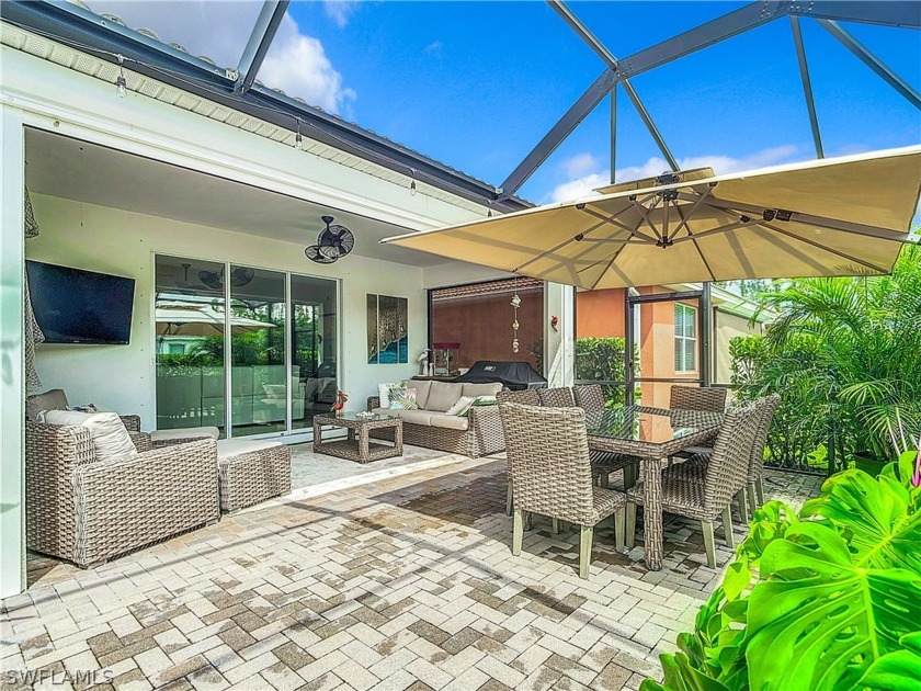 This is a model home!  Here is a great opportunity to get the - Beach Home for sale in Fort Myers, Florida on Beachhouse.com